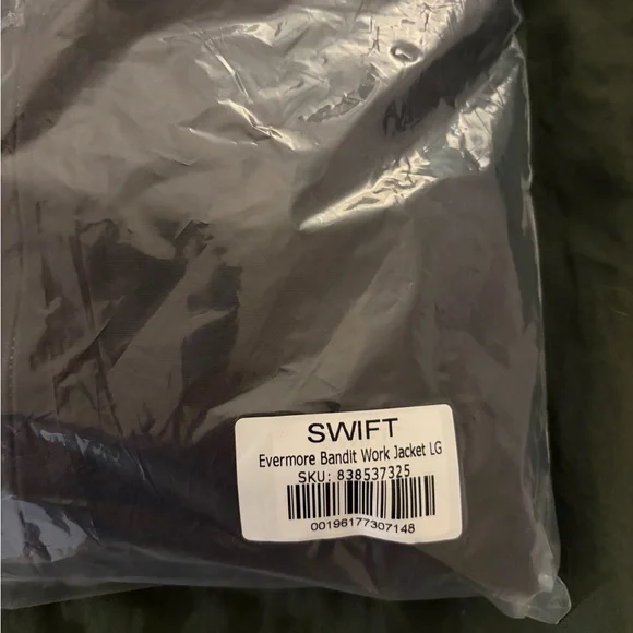 NEVER WORN Taylor Swift Cowboy Like Me Sherpa Jacket - Picture 5 of 5